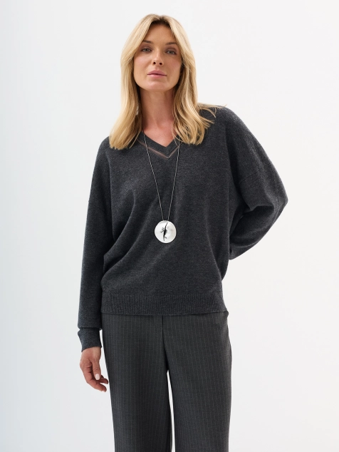 Шерстяной джемпер с V-образным вырезом