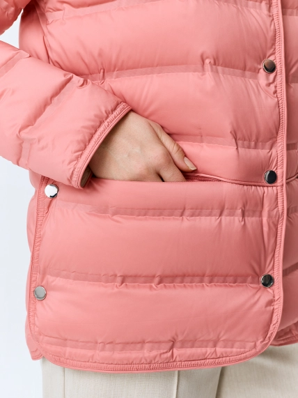 Легкая куртка на натуральном утеплителе