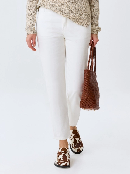 Базовые белые джинсы Slim