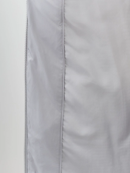 Объемный пуховик с фигурной стежкой