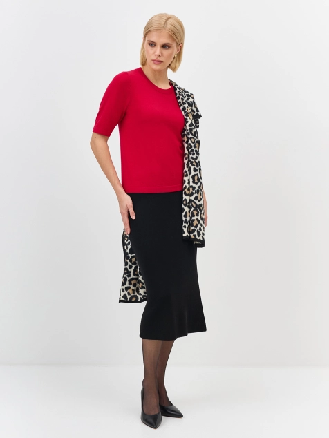 Вязаная юбка с высоким разрезом