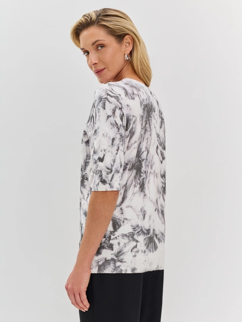 Вязаный джемпер с нежным цветочным принтом