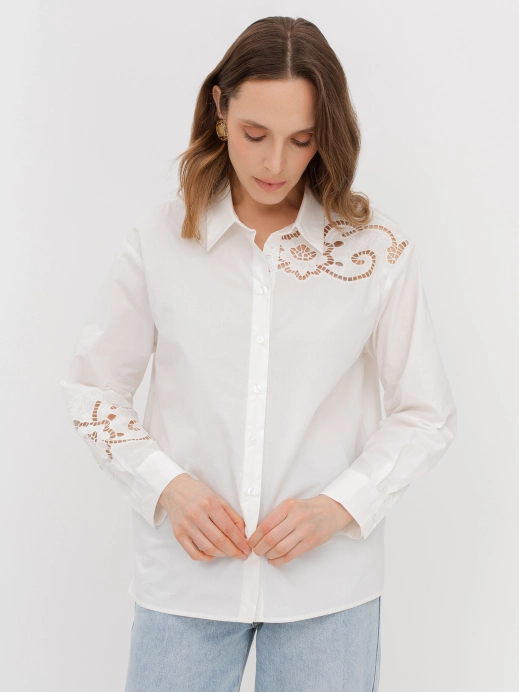 Блузка с вышивкой ришелье