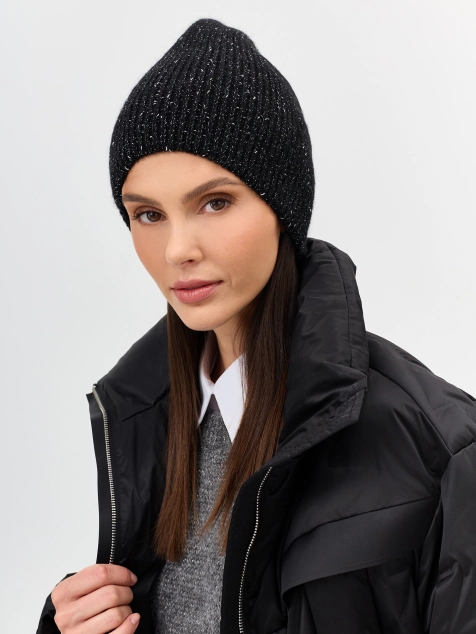 Шапка в мелкий рубчик с люрексом