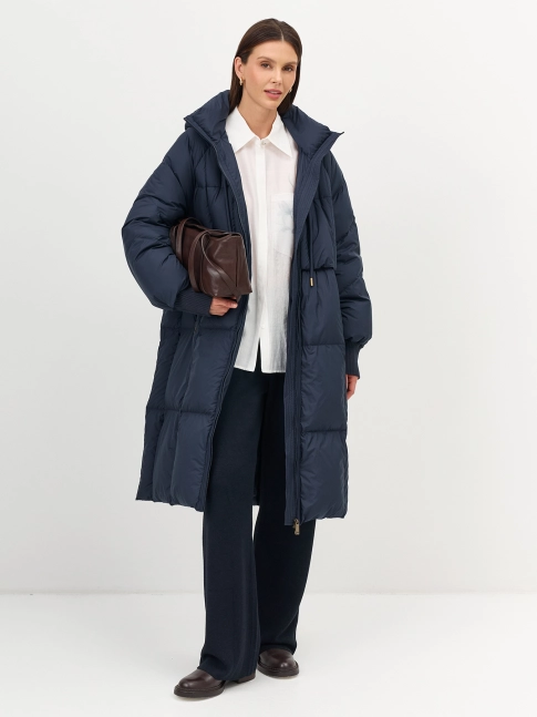 Теплый пуховик с капюшоном