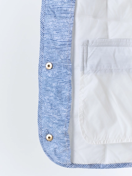 Легкая куртка с принтом