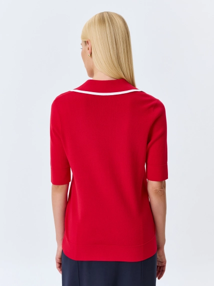 Яркий джемпер-поло