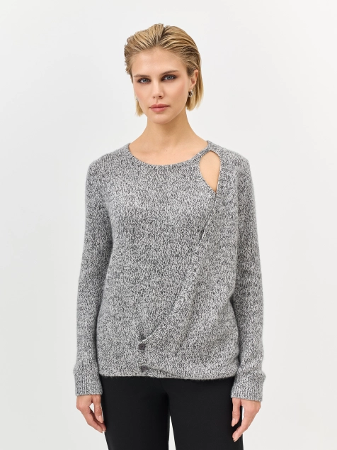 Джемпер с асимметричной деталью