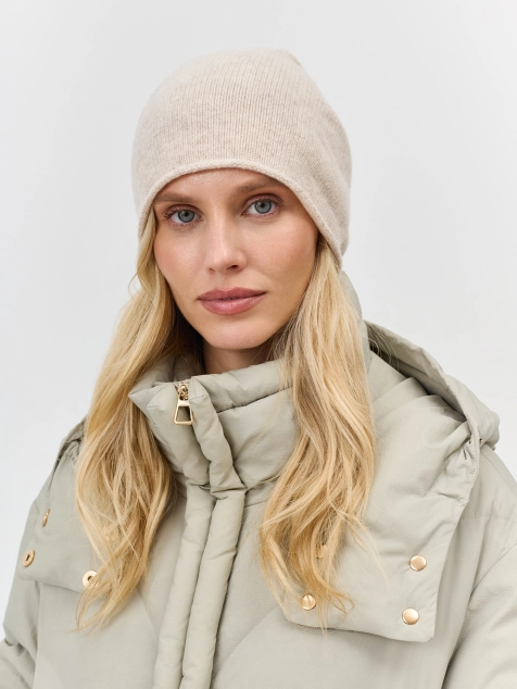 Шапка в рубчик из 100% шерсти