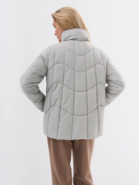 Осенняя куртка с фантазийной стежкой и контрастной подкладкой