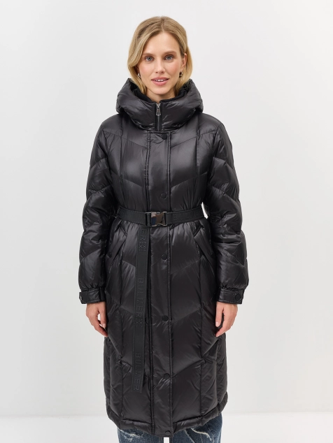 Приталенное пальто на натуральном утеплителе