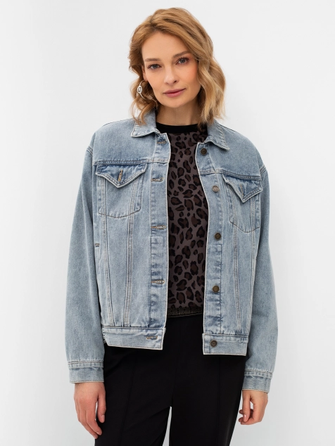 Джинсовый жакет с вышивкой на спинке