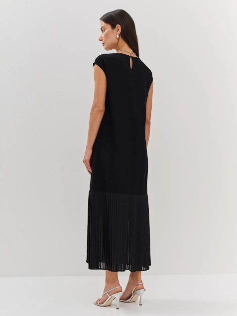 Платье-макси с плиссировкой