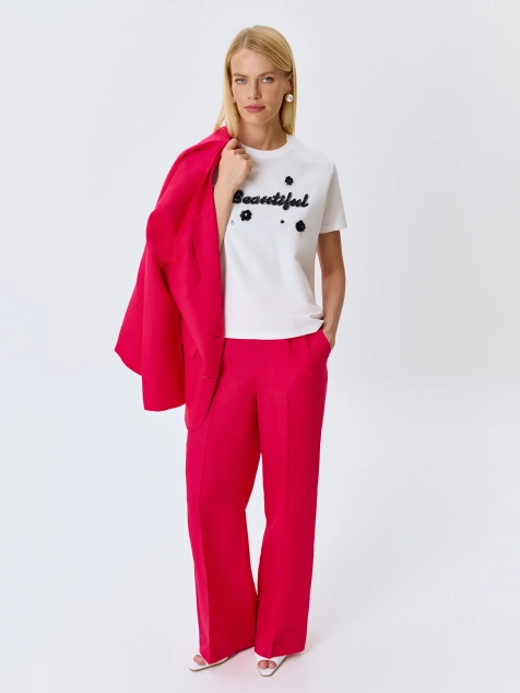 Футболка с декором 3D