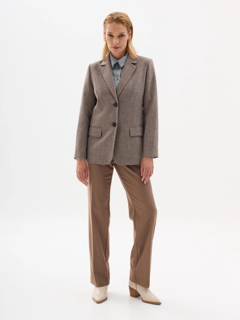 Шерстяной жакет в стиле "Old money"