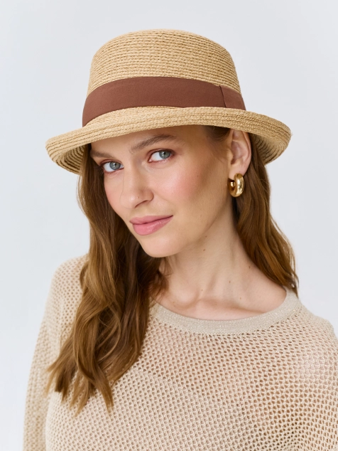 Шляпа-канотье с загнутыми вверх полями