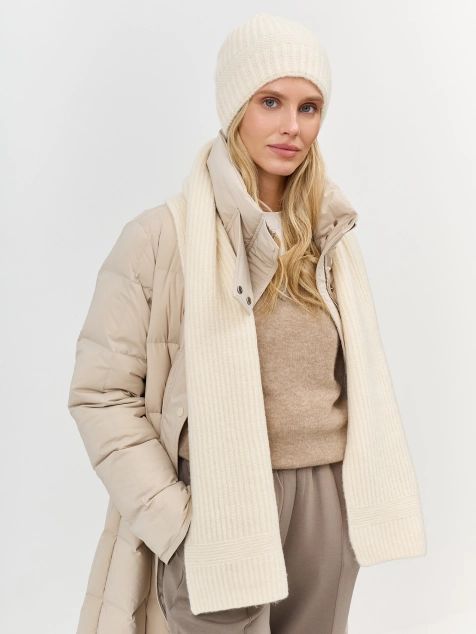 Вязаный шарф с шерстью