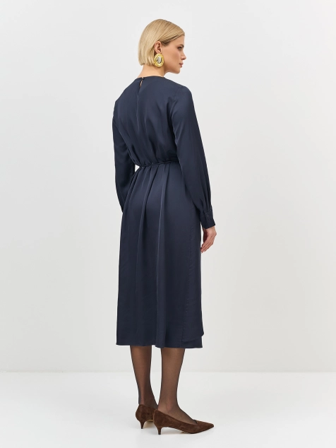 Платье-миди с драпировкой