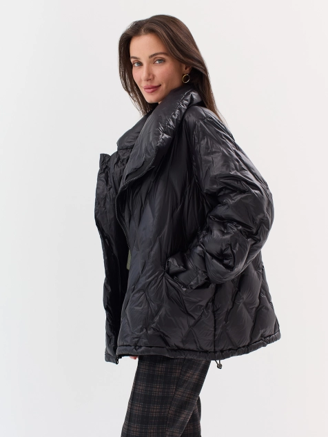 Куртка на натуральном утеплителе с асимметричной застежкой