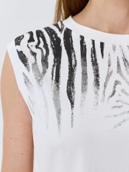 Топ с анималистичным принтом