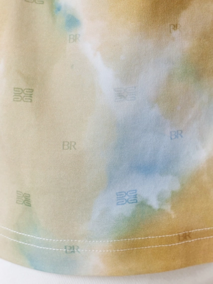 Футболка с абстрактным принтом