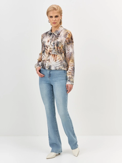 Прямые джинсы с деликатной вышивкой 