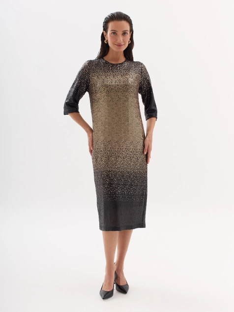 Эффектное платье с пайетками