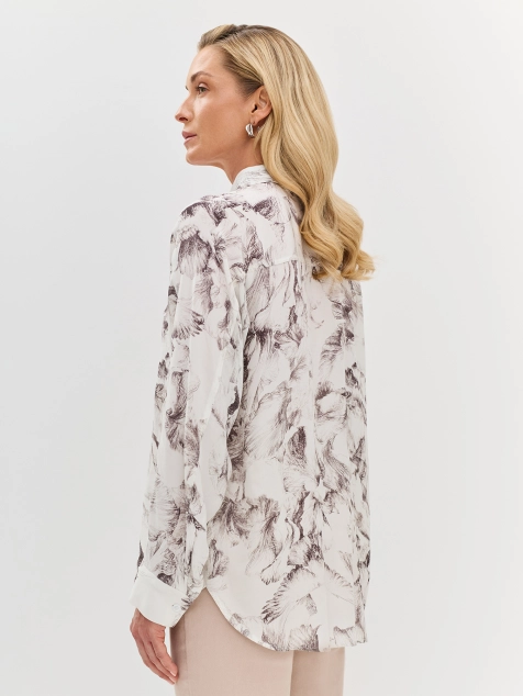 Легкая блузка с цветочным принтом