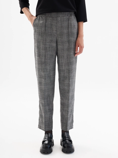 Брюки в клетку с деликатным люрексом