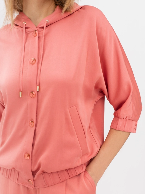 Бомбер свободного силуэта с капюшоном и вышивкой на спинке