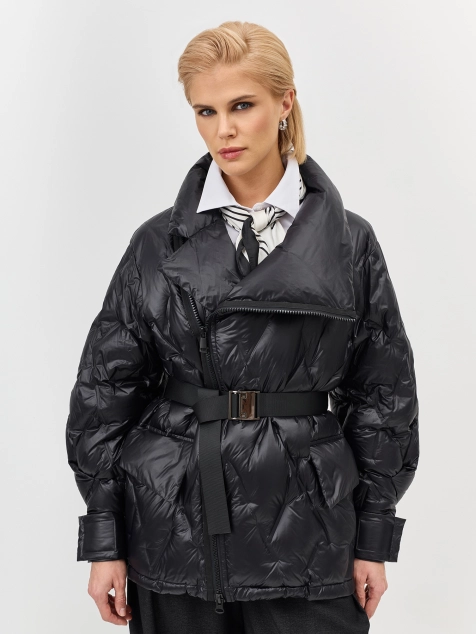 Куртка на натуральном утеплителе с асимметричной застежкой