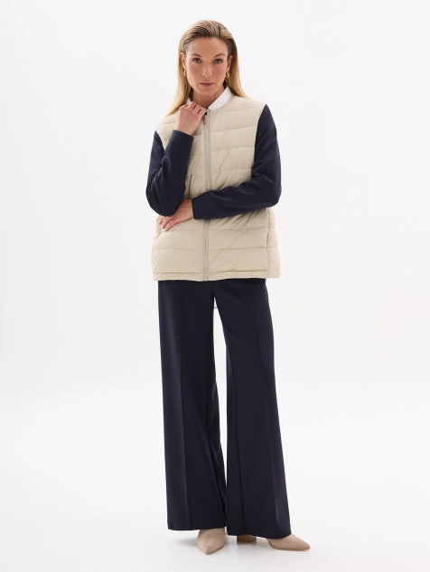 Классический жилет с горизонтальной стежкой