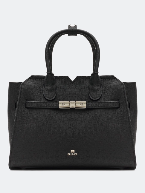 Кожаная сумка с хлястиком