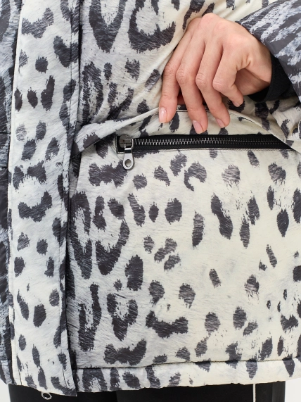 Куртка с анималистичным принтом