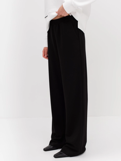 Брюки из кроеного трикотажа на резинке