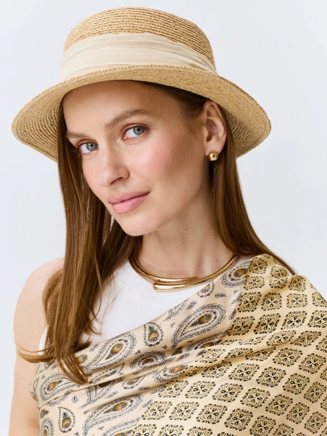 Шляпа-канотье с декоративной лентой