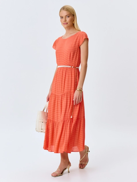 Яркое платье из 100% района