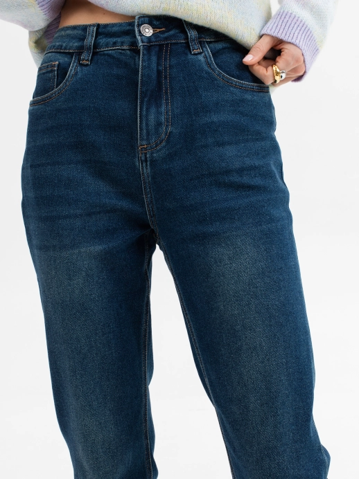 Классические джинсы прямого кроя