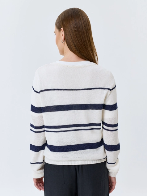 Джемпер в контрастную полоску