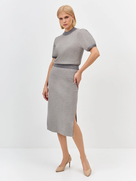 Юбка из вискозы фактурной вязки