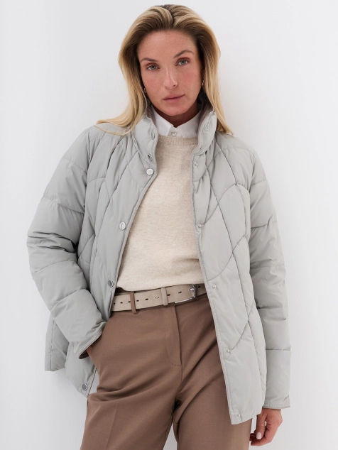 Осенняя куртка с фантазийной стежкой и контрастной подкладкой