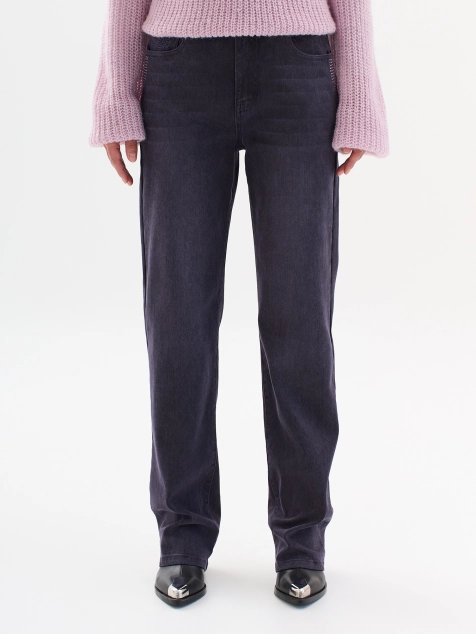 Яркие джинсы со стразами и тенселем в составе