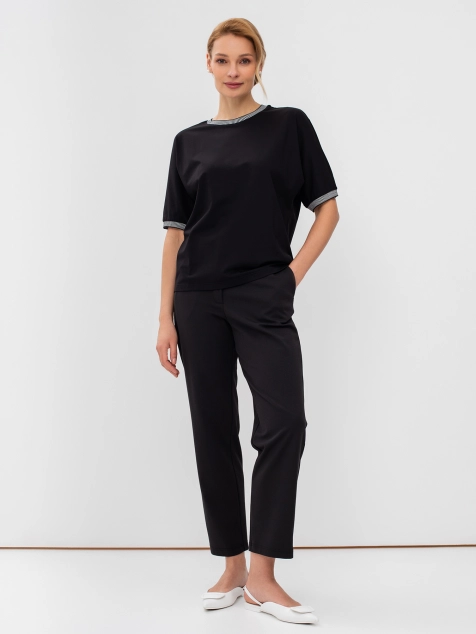 Классические брюки с резинкой по талии