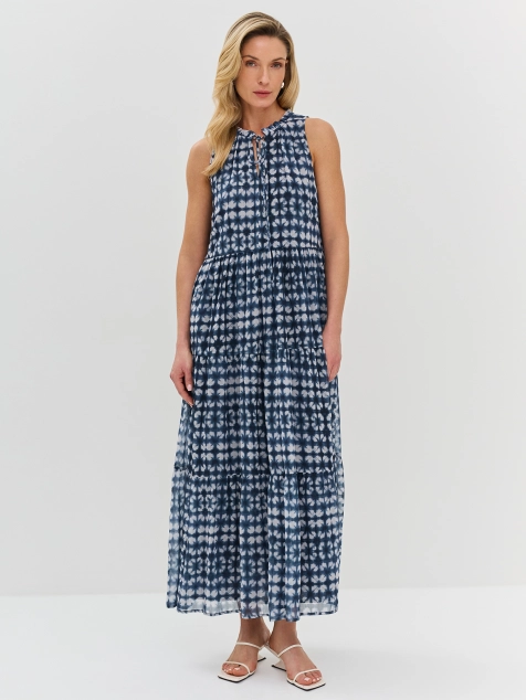 Ярусное платье-макси с абстрактным принтом