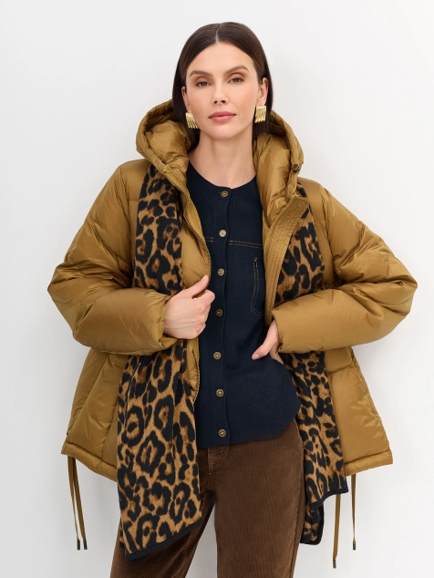 Шарф с анималистичным принтом