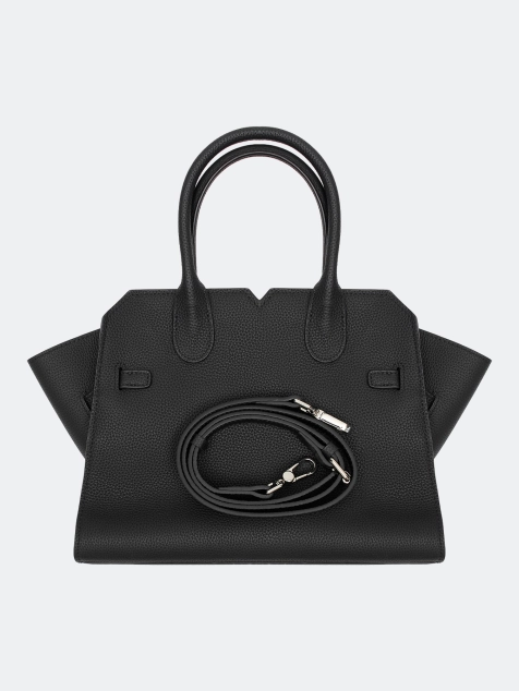 Кожаная сумка с хлястиком