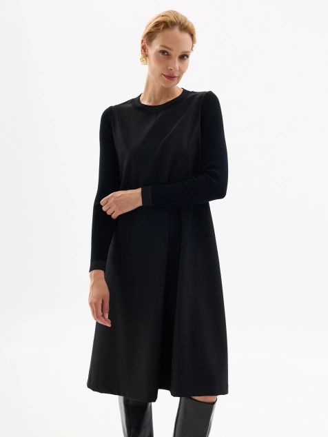 Платье трапеция с вязаными рукавами