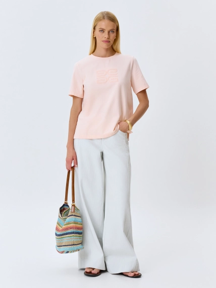 Футболка с вышивкой лого