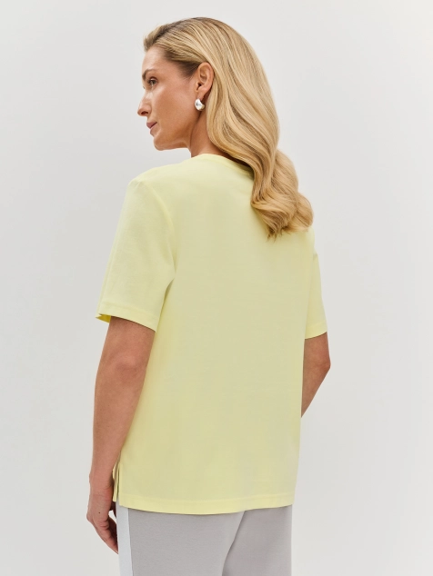 Яркая футболка из 100% хлопка