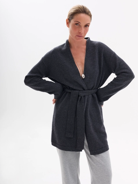 Уютный кардиган с шерстью